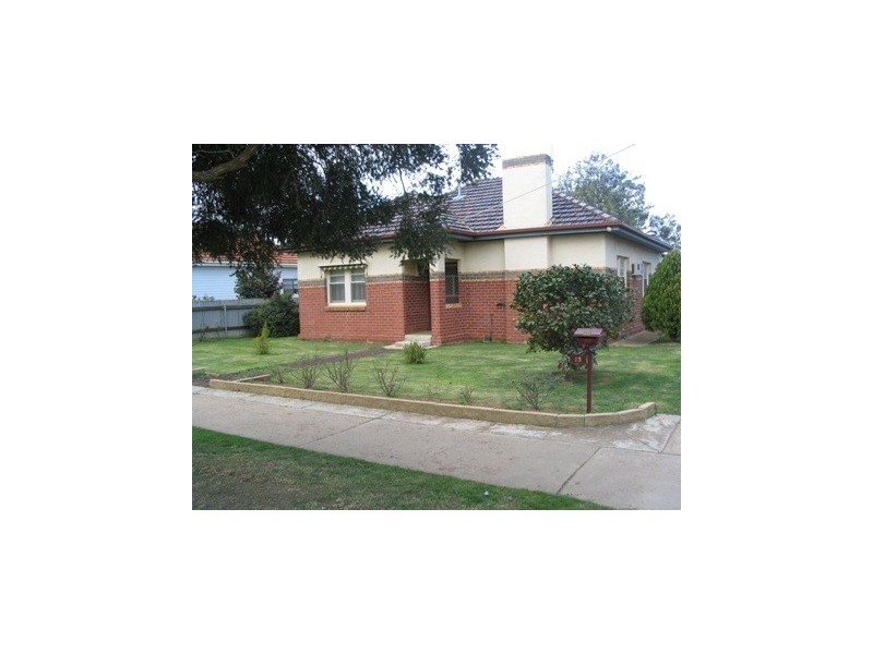 13 Edward Street, Rochester VIC 3561