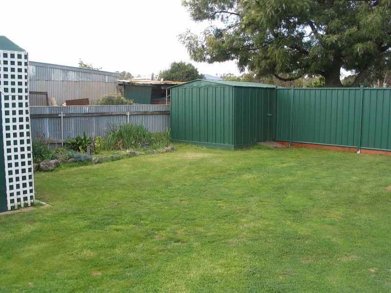 13 Edward Street, Rochester VIC 3561