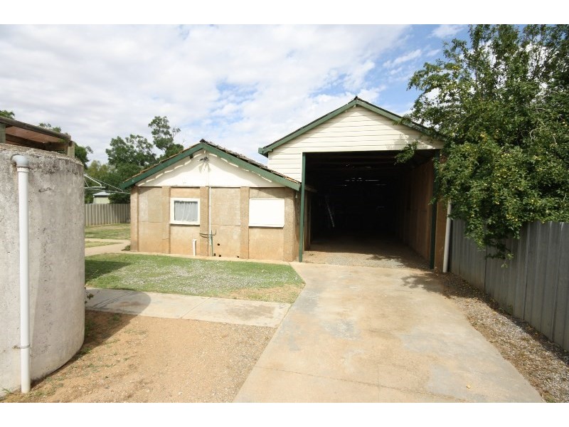 36 Queen Street, Rochester VIC 3561