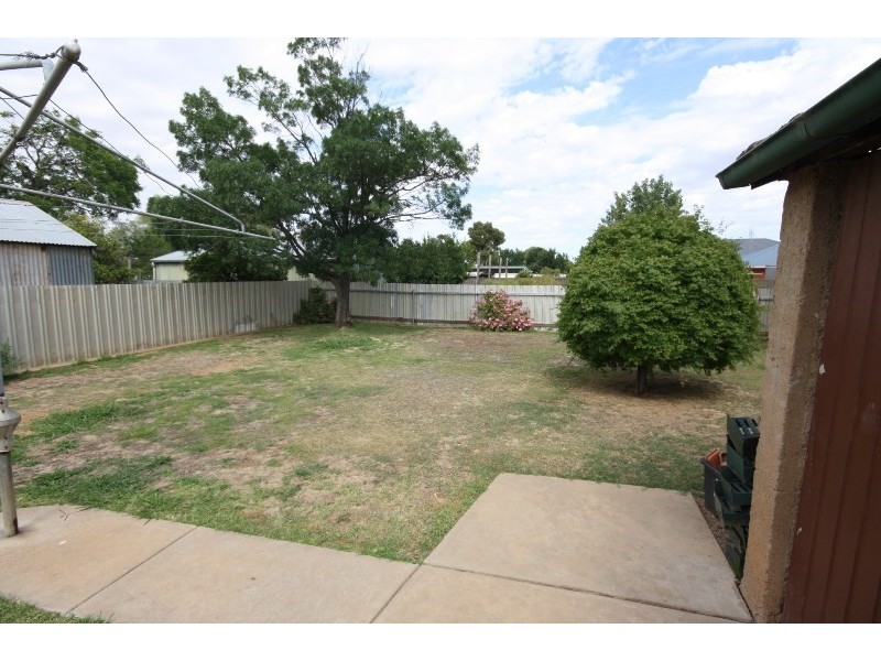 36 Queen Street, Rochester VIC 3561