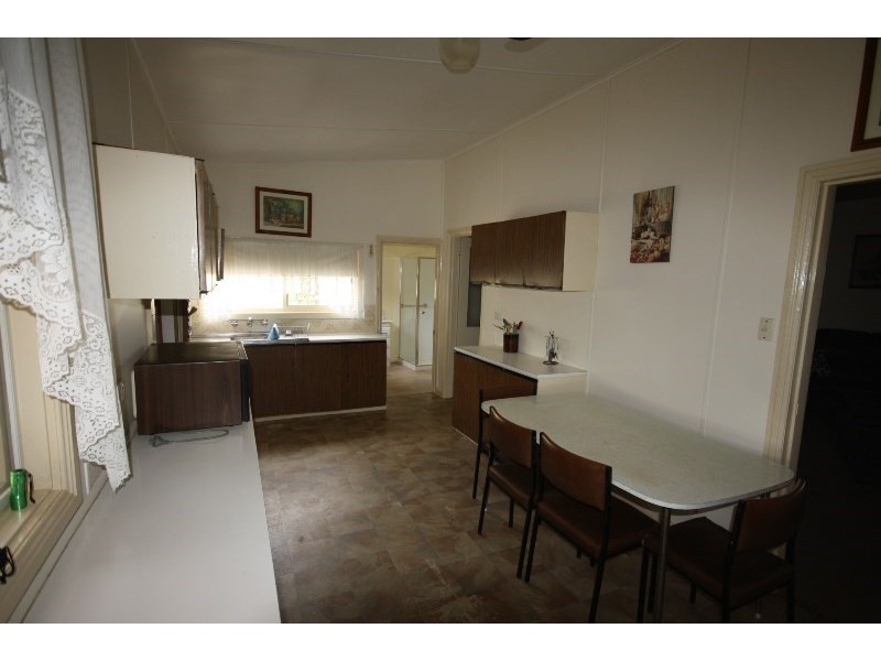 36 Queen Street, Rochester VIC 3561