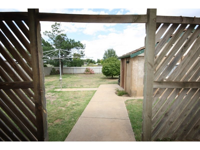 36 Queen Street, Rochester VIC 3561