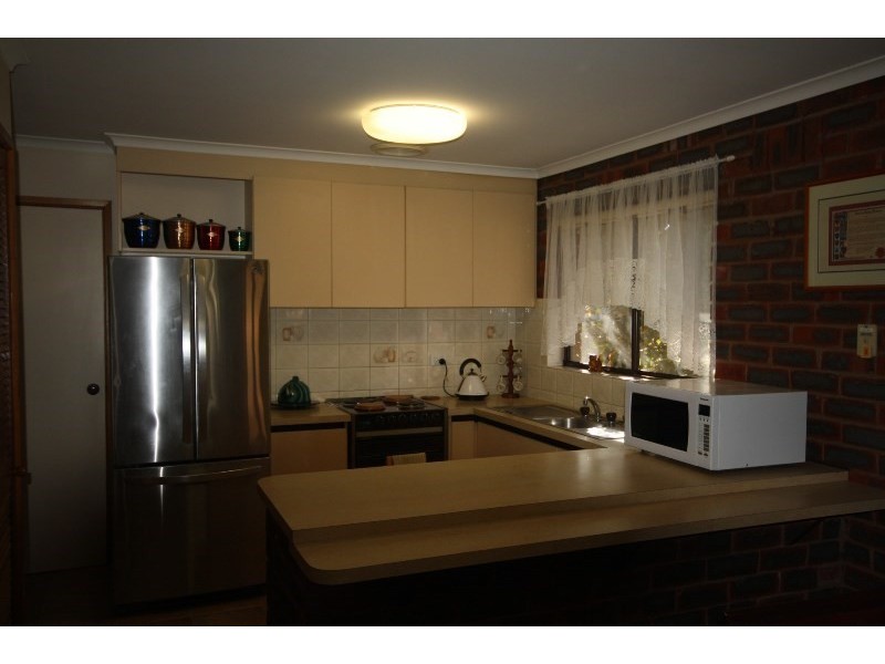 30 Dudley Street, Rochester VIC 3561