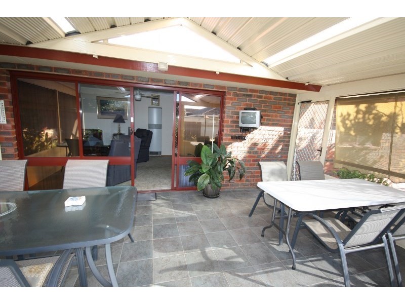 30 Dudley Street, Rochester VIC 3561