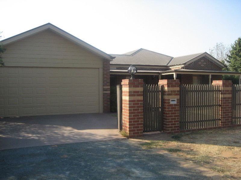 39 Francis Street, Rochester VIC 3561