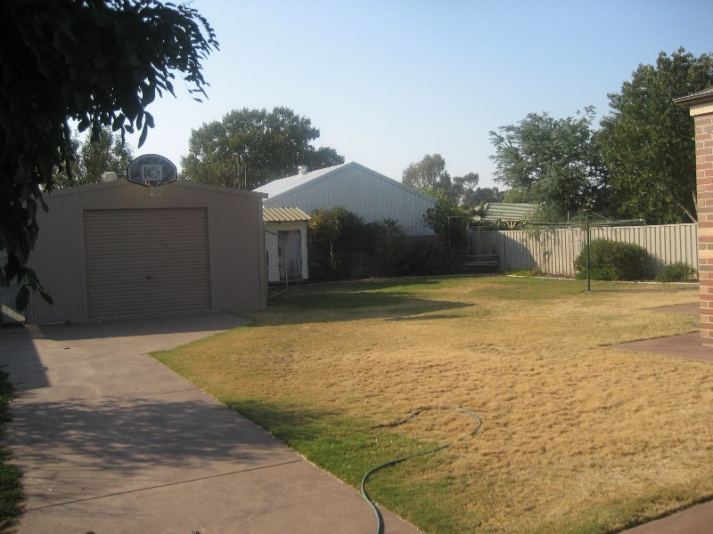 39 Francis Street, Rochester VIC 3561