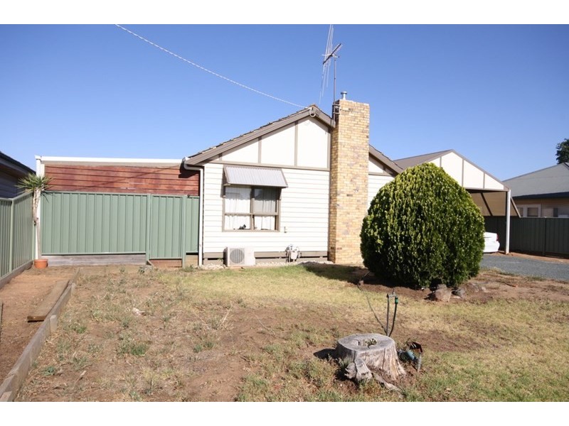35 Hopetoun Street, Rochester VIC 3561