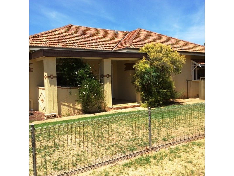1 Morton Street, Rochester VIC 3561