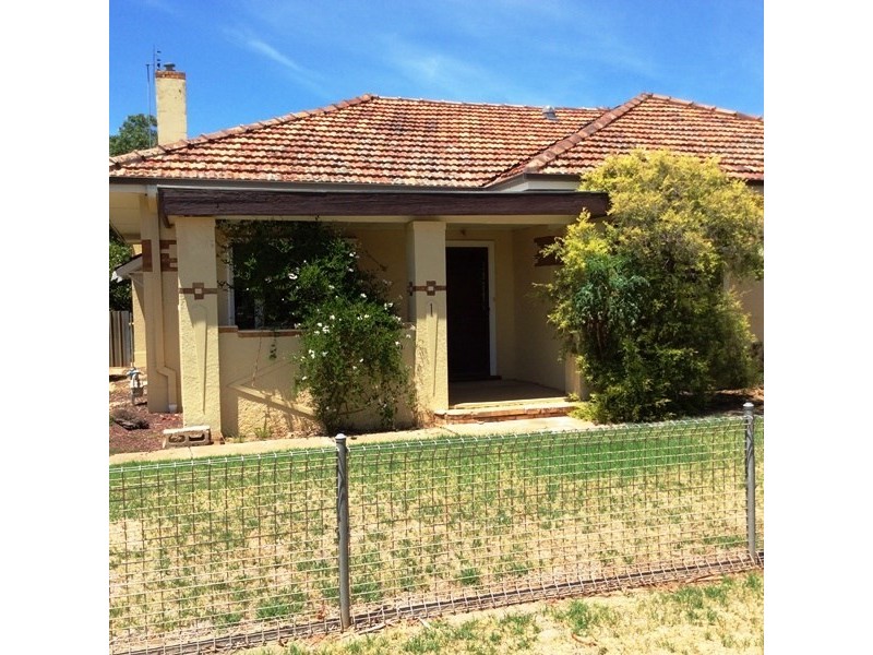 1 Morton Street, Rochester VIC 3561