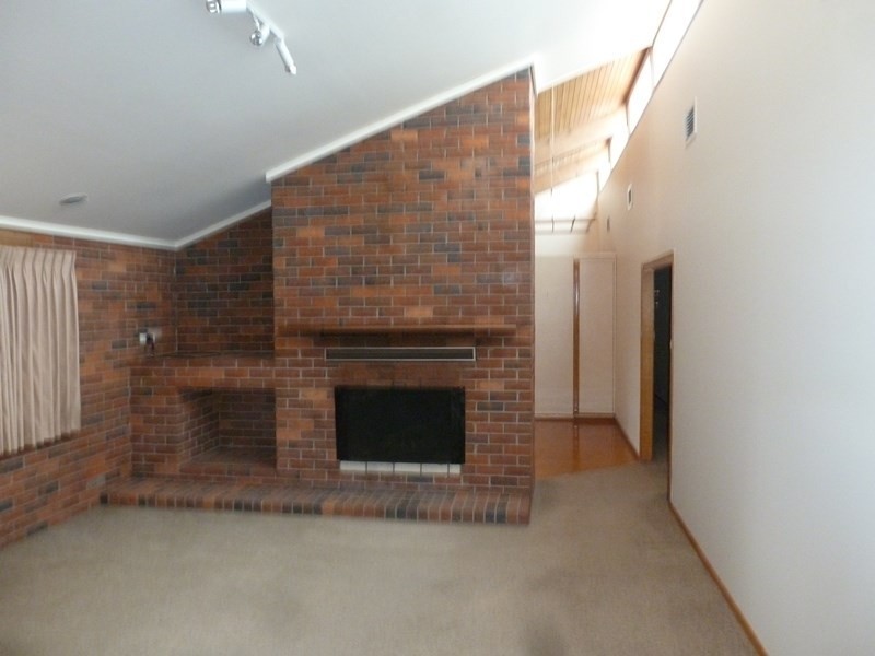 61 Hopetoun Street, Rochester VIC 3561