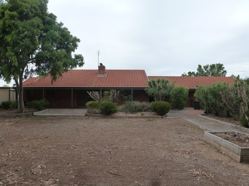 61 Hopetoun Street, Rochester VIC 3561