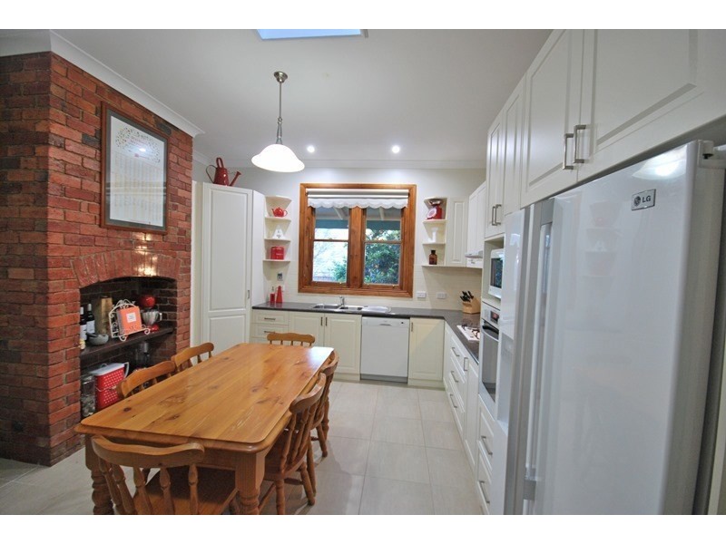 14 Dawson Street, Rochester VIC 3561