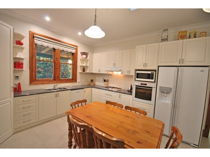 14 Dawson Street, Rochester VIC 3561