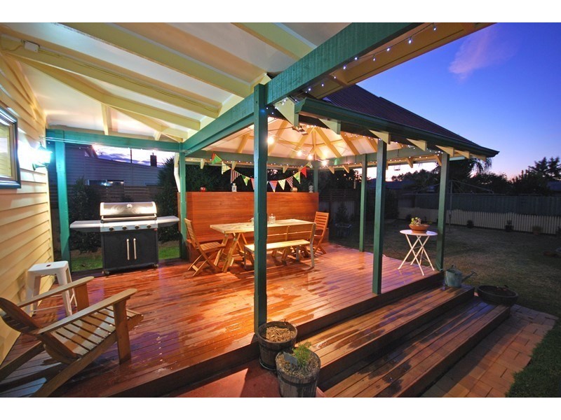 14 Dawson Street, Rochester VIC 3561