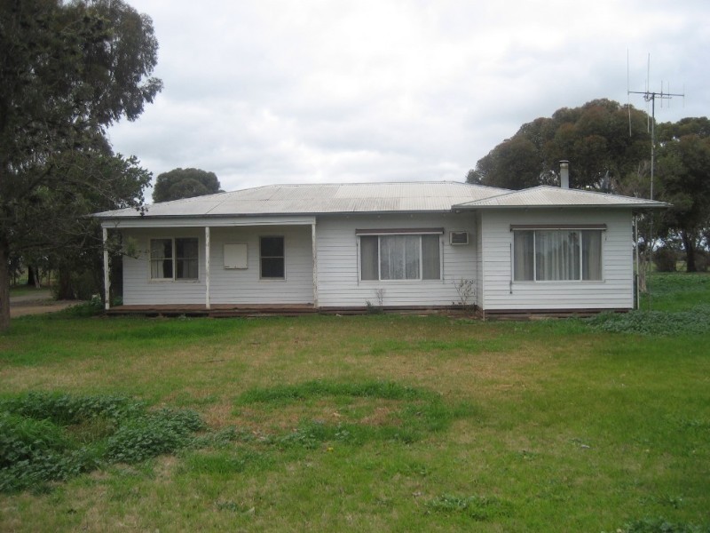 230 Restdown Road, Rochester VIC 3561