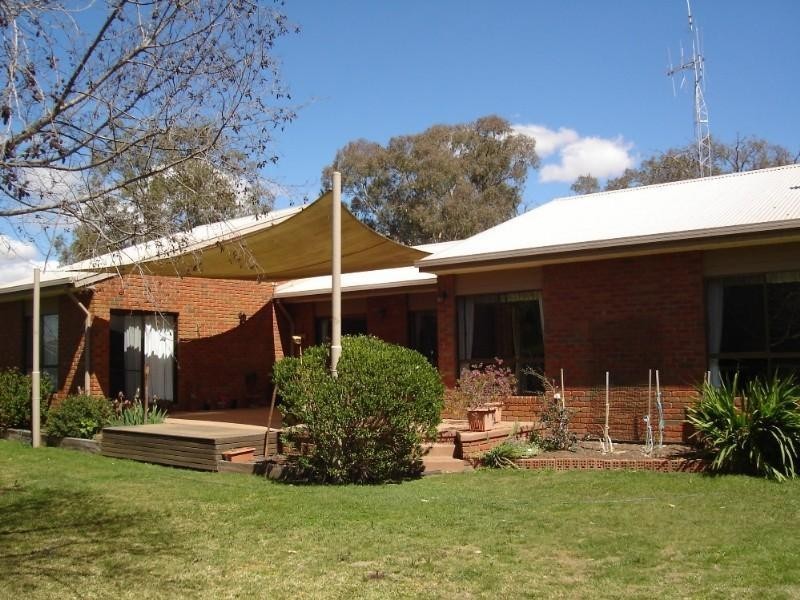 131 Brooks Road, Rochester VIC 3561