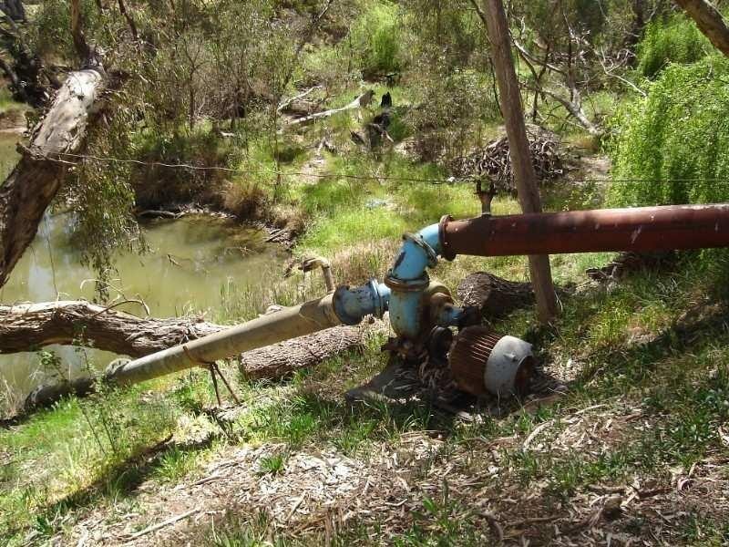 131 Brooks Road, Rochester VIC 3561