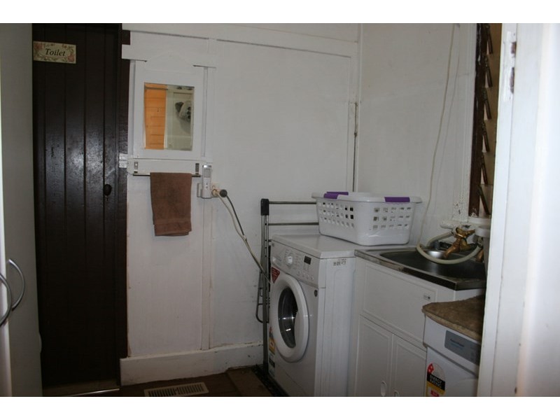 11 Lindsay Street, Rochester VIC 3561