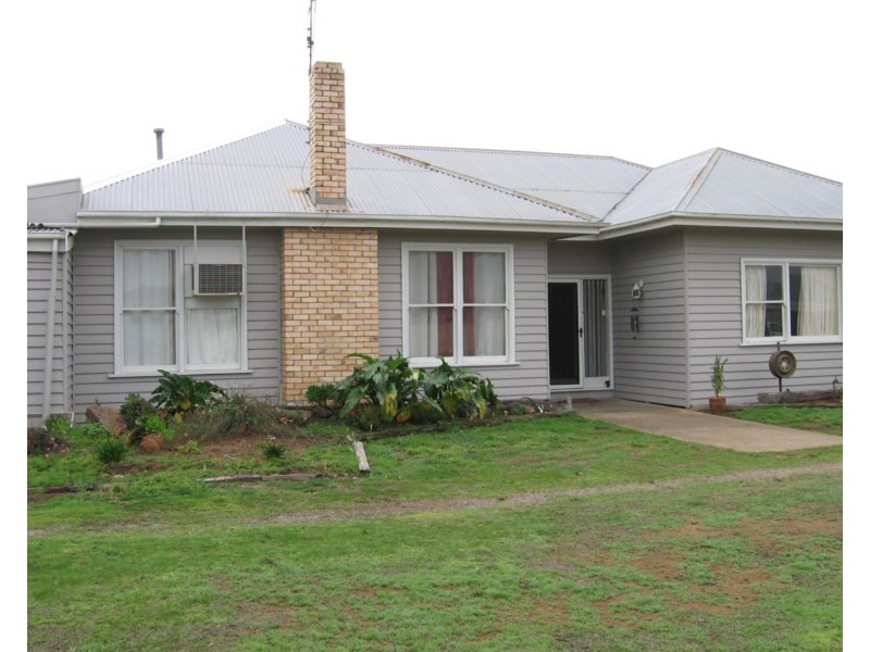 8 George Street, Rochester VIC 3561