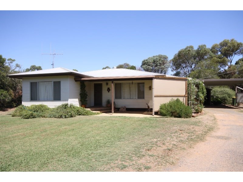 1699 Strathallan Road, Lockington VIC 3563