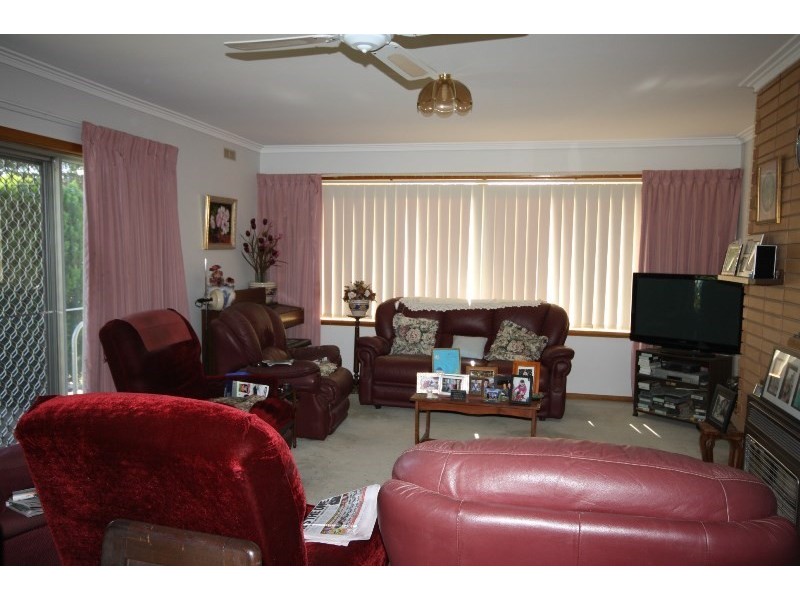 68 High Street, Rochester VIC 3561