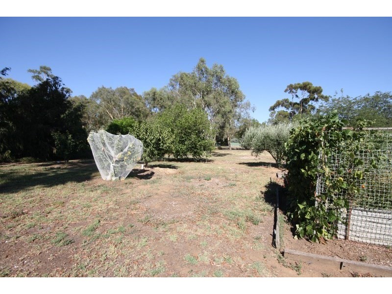 68 High Street, Rochester VIC 3561