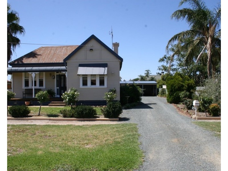 18 Fraser Street, Rochester VIC 3561