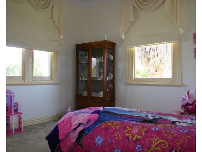 18 Fraser Street, Rochester VIC 3561