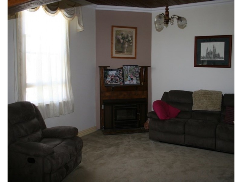 18 Fraser Street, Rochester VIC 3561