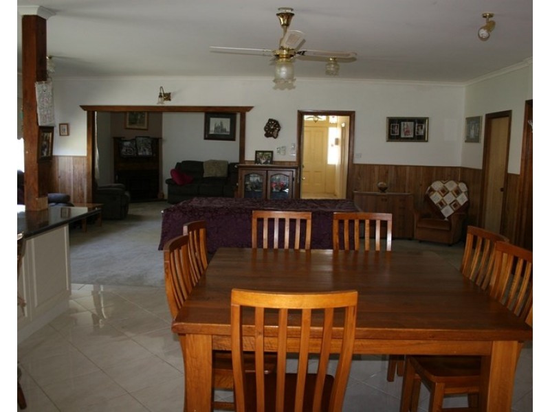 18 Fraser Street, Rochester VIC 3561