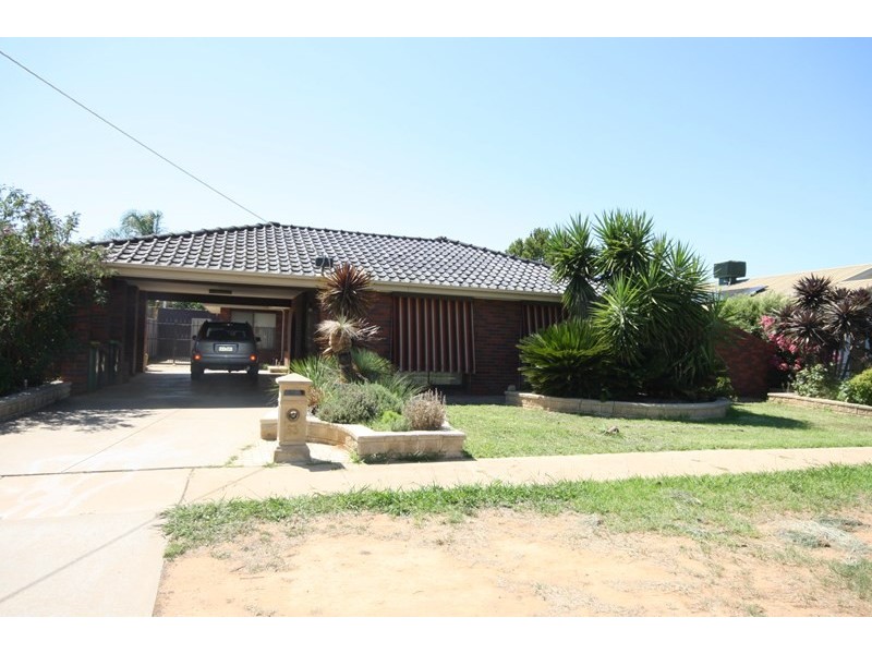 53 Queen Street, Rochester VIC 3561
