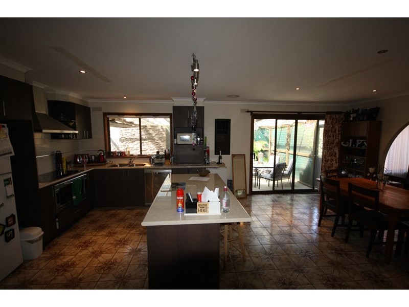 53 Queen Street, Rochester VIC 3561