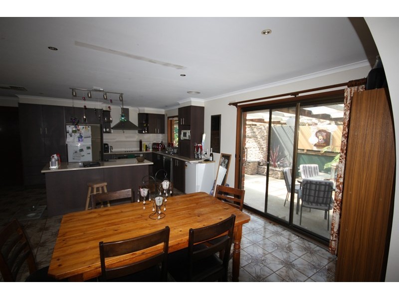 53 Queen Street, Rochester VIC 3561