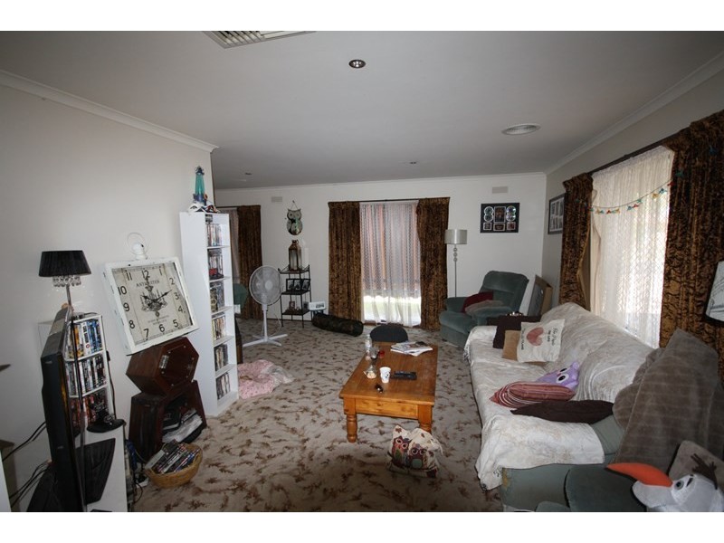 53 Queen Street, Rochester VIC 3561