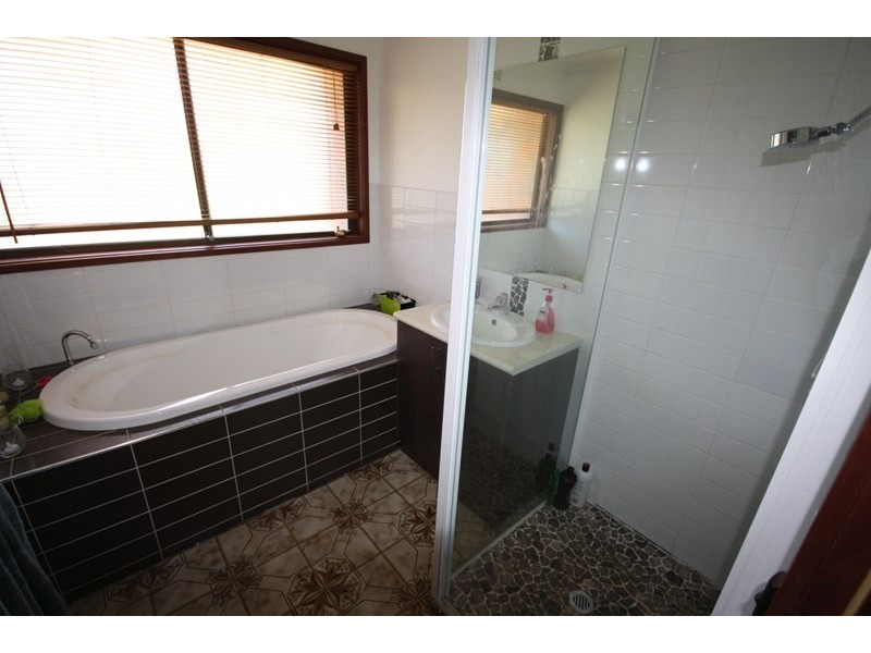 53 Queen Street, Rochester VIC 3561