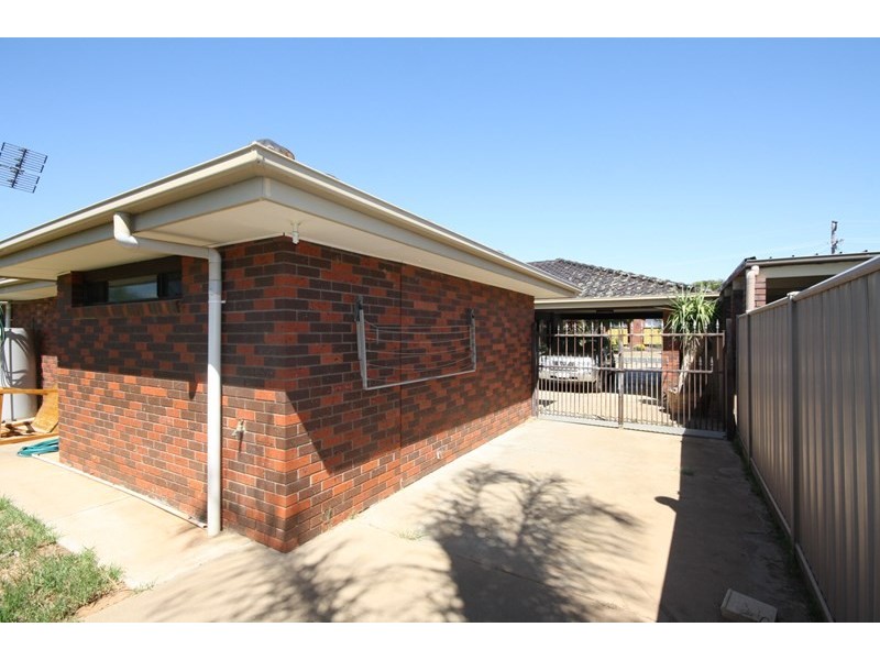 53 Queen Street, Rochester VIC 3561