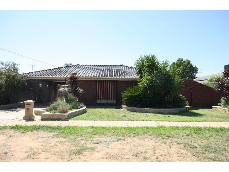 53 Queen Street, Rochester VIC 3561