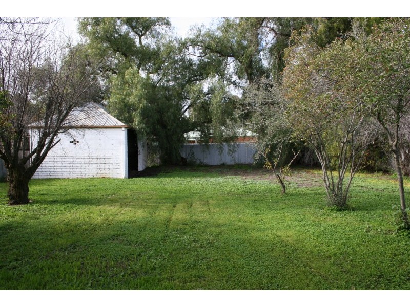 72 Hervey Street, Elmore VIC 3558