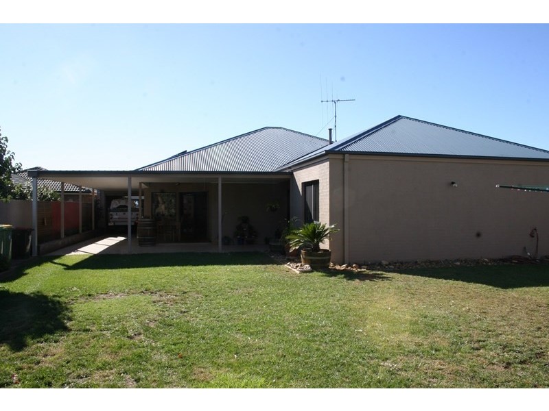 26 William Street, Rochester VIC 3561