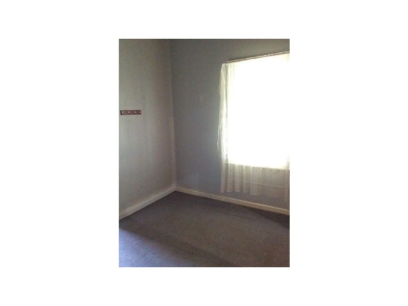 17 Baynes Street, Rochester VIC 3561