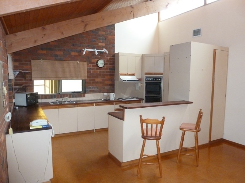 61 Hopetoun Street, Rochester VIC 3561