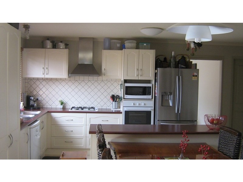 46 kerford Street, Rochester VIC 3561