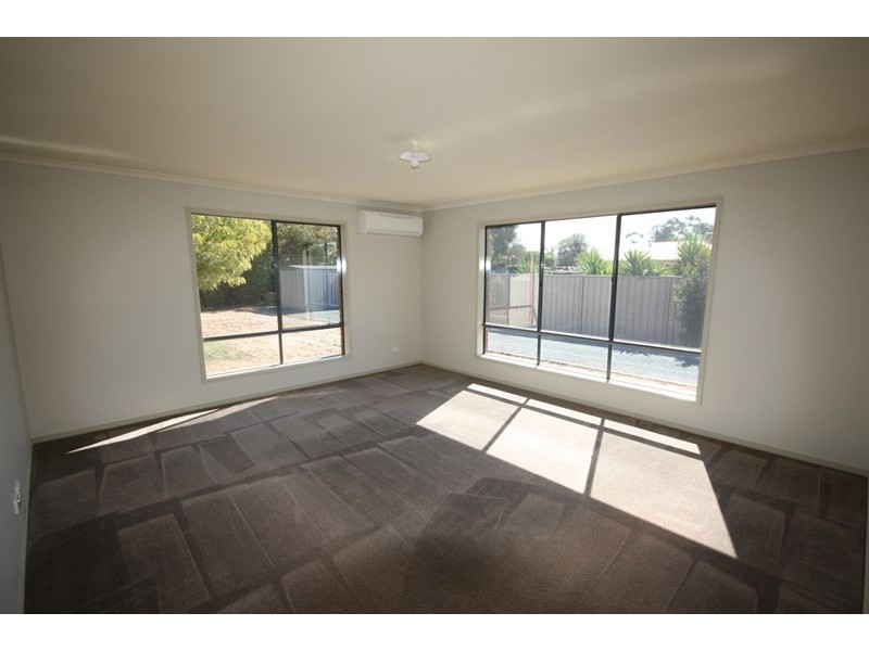 46 kerford Street, Rochester VIC 3561