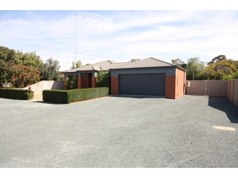 46 kerford Street, Rochester VIC 3561