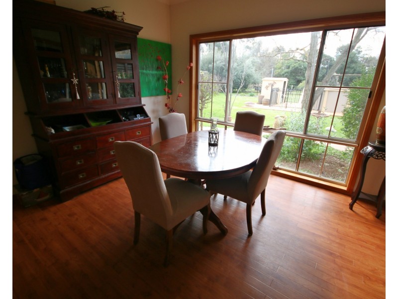 74 Pascoe Street, Rochester VIC 3561