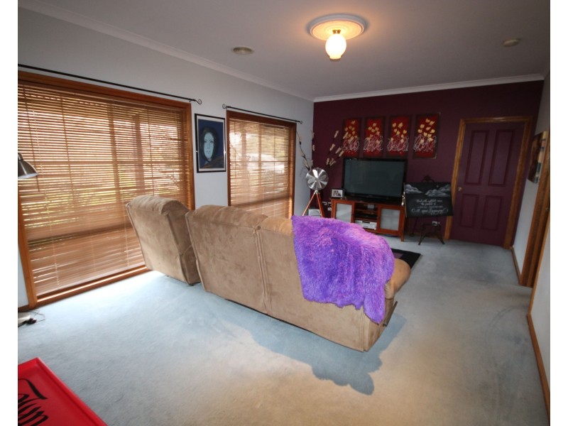 74 Pascoe Street, Rochester VIC 3561