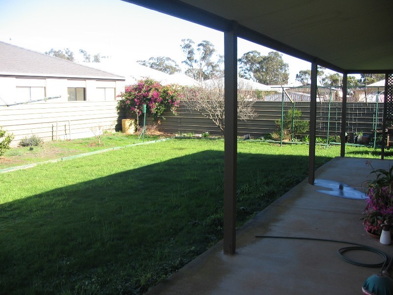 27 Diggora Road, Rochester VIC 3561