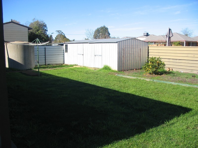27 Diggora Road, Rochester VIC 3561