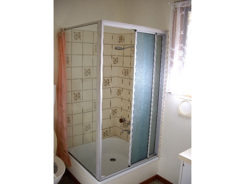 1/13 Hart Street, Rochester VIC 3561