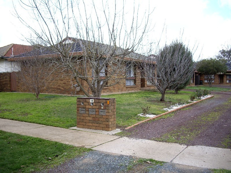 1/13 Hart Street, Rochester VIC 3561